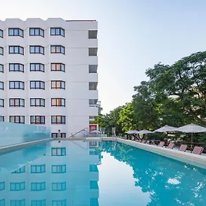 4* מלון Hesperia