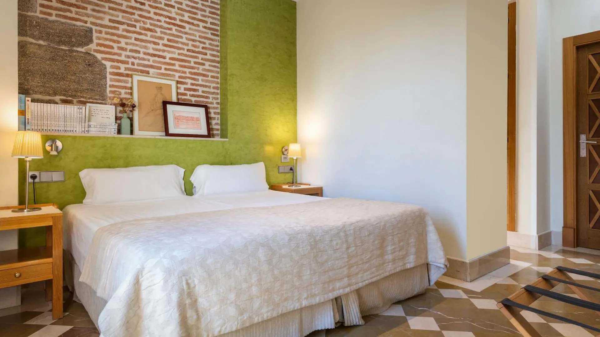 Magno Apartments Santo Tomas Seville 0*,  Spain